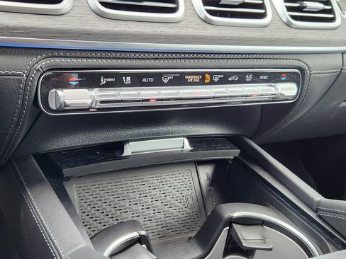 New 2026 Mercedes-Benz GLE 53 AMG 4MATIC Coupe image 19