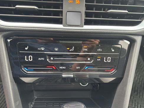 New 2026 Volkswagen Taos SE FWD image 26