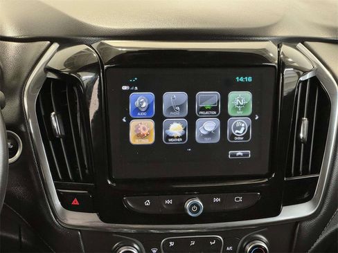 Used 2019 Chevrolet Traverse RS image 20