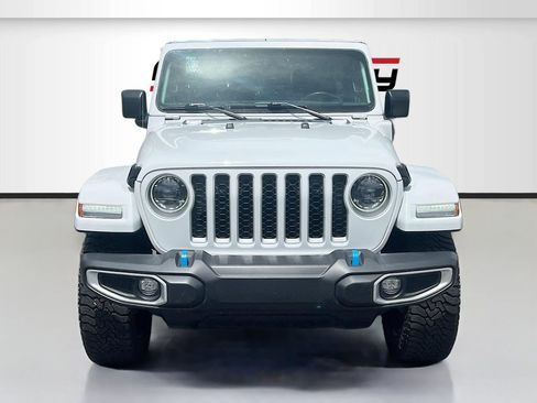Used 2023 Jeep Wrangler Unlimited Sahara AWD/4WD image 2