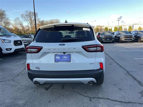 New 2026 Ford Escape SE image 4