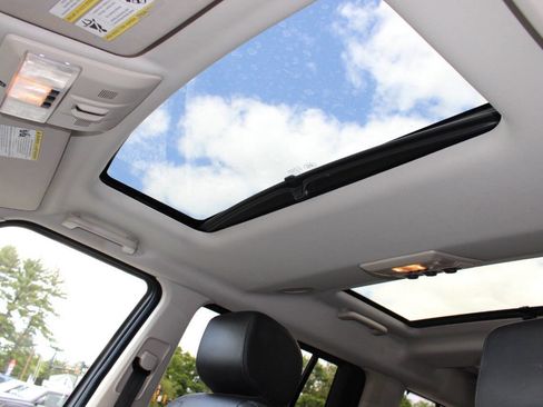 Used 2012 Land Rover LR4 HSE LUX AWD/4WD image 19
