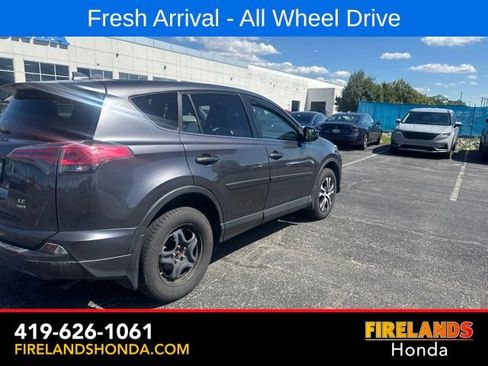 Used 2018 Toyota RAV4 LE w/ All Weather Liner Package AWD/4WD image 7