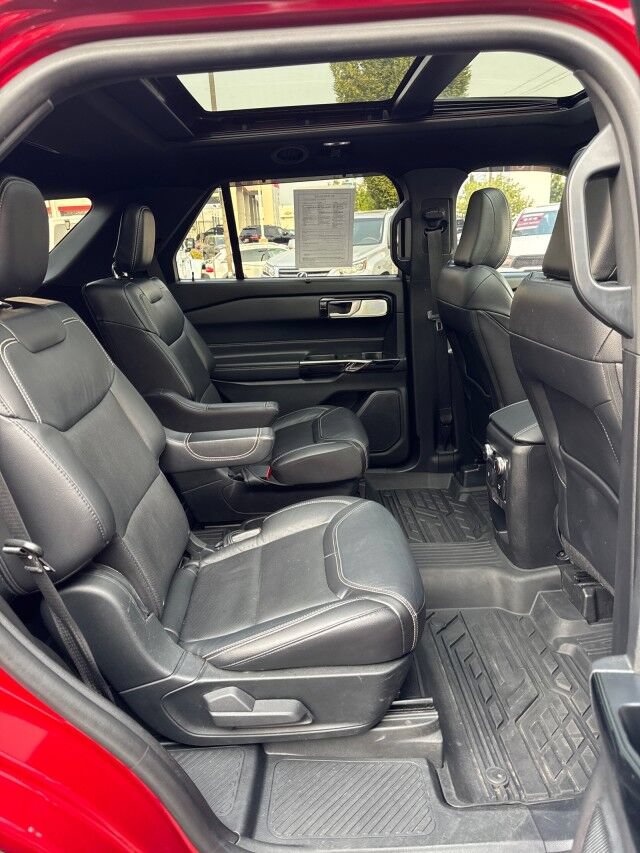 Used 2021 Ford Explorer ST w/ Equipment Group 401A AWD/4WD image 16