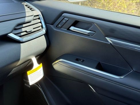 New 2026 GMC Acadia Elevation image 33