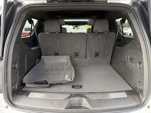 Certified 2022 GMC Yukon XL Denali image 9