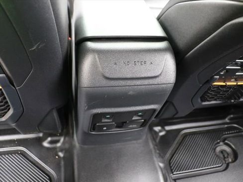 Used 2021 Ford Bronco Badlands image 15