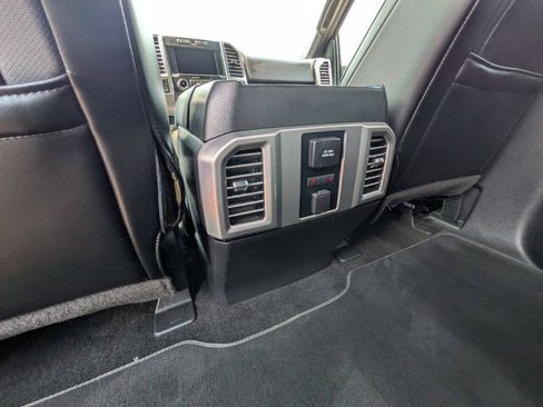 Used 2015 Ford F150 Platinum w/ Equipment Group 701A Luxury AWD/4WD image 29