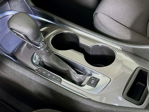 Used 2024 Chevrolet Malibu LT FWD image 18