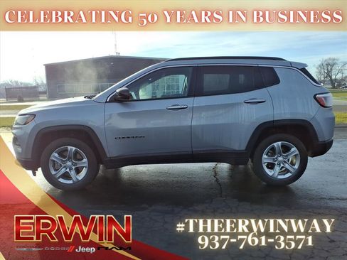 Certified 2024 Jeep Compass Latitude w/ Altitude Special Edition image 5