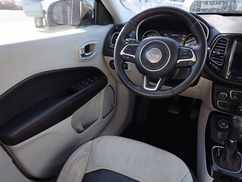 Used 2017 Jeep Compass Limited image 19