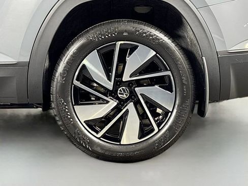 New 2026 Volkswagen Atlas SE image 31