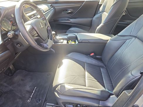 Used 2019 Lexus ES 350 image 31