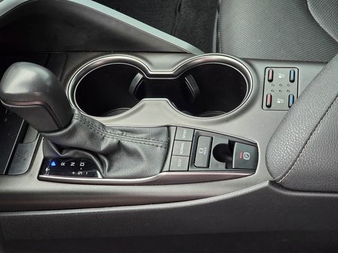 Used 2024 Toyota Camry XSE w/ Navigation Package FWD image 11