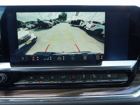 Used 2024 Chevrolet Silverado 1500 LT Trail Boss w/ LT Trail Boss Premium Package image 14