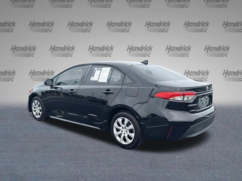 Used 2023 Toyota Corolla LE FWD image 7