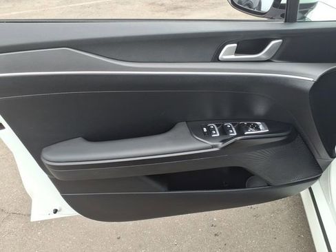 Used 2025 Kia K5 LXS image 13