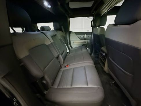 Used 2024 GMC Hummer EV 2X image 31