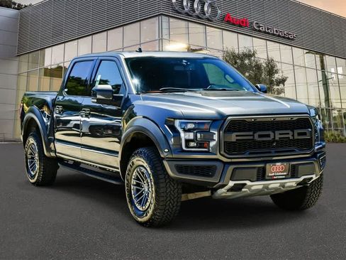 Used 2019 Ford F150 Raptor w/ Equipment Group 802A Luxury AWD/4WD image 5