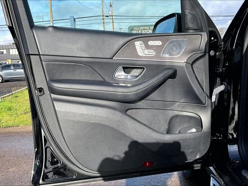 Used 2020 Mercedes-Benz GLS 580 4MATIC image 23