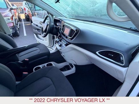 Certified 2022 Chrysler Voyager LX image 20