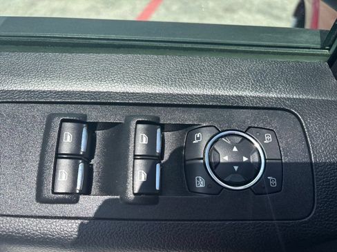 Used 2018 Ford F150 Lariat AWD/4WD image 15