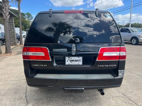 Used 2012 Lincoln Navigator 2WD image 7