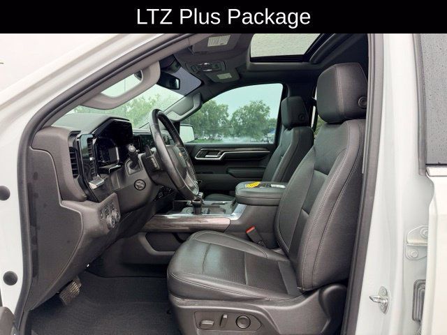 Used 2022 Chevrolet Silverado 1500 LTZ w/ LTZ Premium Package AWD/4WD image 8