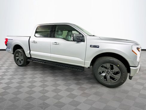 New 2025 Ford F150 Lightning Flash AWD/4WD image 4