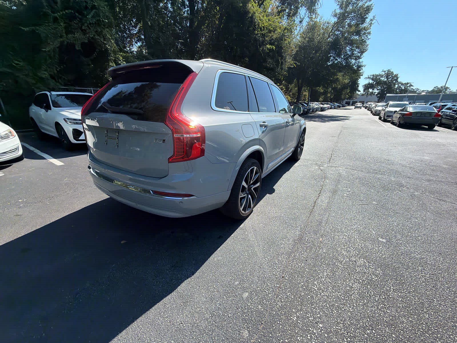Used 2024 Volvo XC90 B5 Plus w/ Protection Package AWD/4WD image 15