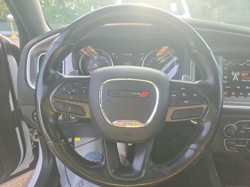 Used 2019 Dodge Charger Scat Pack RWD image 13