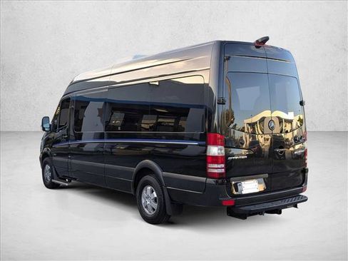 Used 2015 Mercedes-Benz Sprinter 2500 image 7