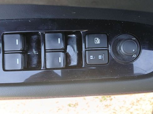 Used 2021 MAZDA CX-5 Carbon Edition image 10