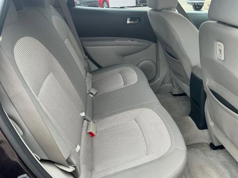 Used 2012 Nissan Rogue SV image 10