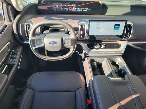 New 2025 Ford Expedition Max Platinum w/ Platinum Ultimate Package image 9