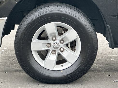 Used 2024 RAM 1500 Classic SLT image 29