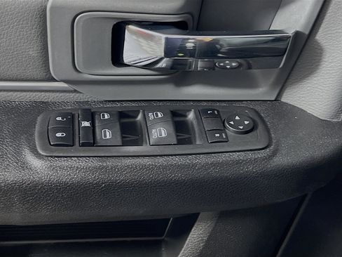 Used 2024 RAM 1500 Classic SLT image 17