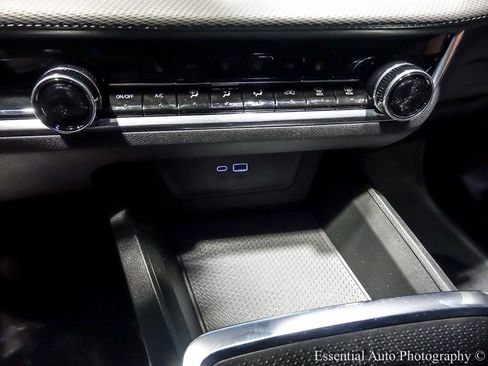 New 2026 Chevrolet Equinox LT w/ Convenience Package II AWD/4WD image 20