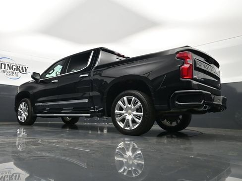 Used 2025 Chevrolet Silverado 1500 High Country w/ High Country Premium Package AWD/4WD image 24
