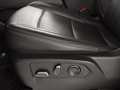 Used 2023 GMC Yukon XL Denali w/ Denali Reserve Package image 36