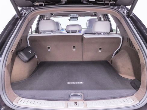 Certified 2026 Genesis GV70 2.5T Advanced image 24