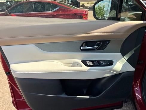 Certified 2025 Nissan Murano Platinum w/ Cargo Package AWD/4WD image 19