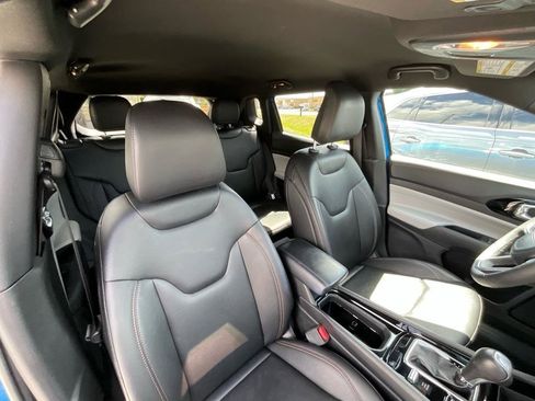 Used 2024 Jeep Compass Limited image 14