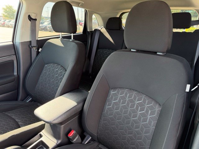 Used 2025 Mitsubishi Outlander Sport AWD image 10