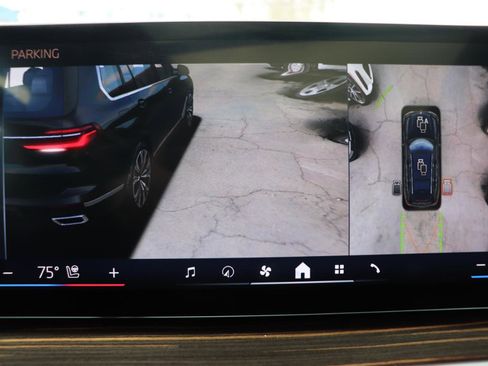 Used 2025 BMW X7 xDrive40i image 51