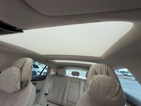 Used 2022 Mercedes-Benz EQS 580 4MATIC Sedan image 28