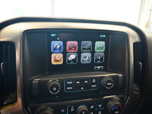 Used 2017 Chevrolet Silverado 1500 LT w/ Midnight Edition AWD/4WD image 16