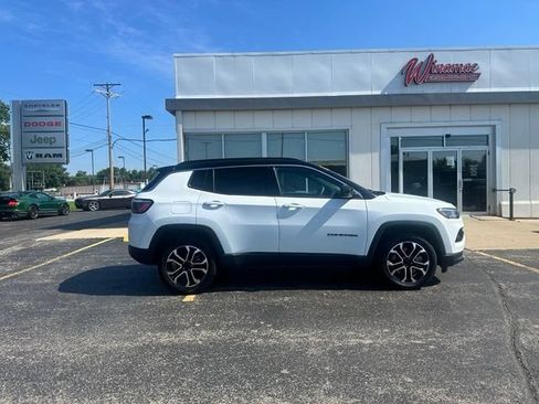 Used 2024 Jeep Compass Limited AWD/4WD image 12