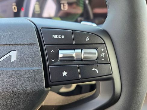 New 2026 Kia Sportage LX image 14