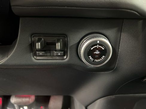 New 2026 Lincoln Navigator Black Label AWD/4WD image 17